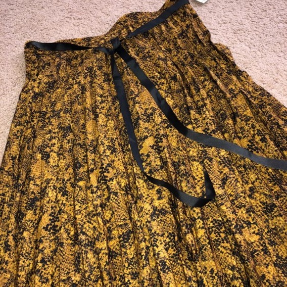 Bar III maxi skirt - Picture 3 of 5